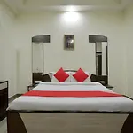 Oyo 23608 Hotel Fun