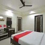 Oyo 23608 Hotel Fun