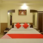 Oyo 23608 Hotel Fun