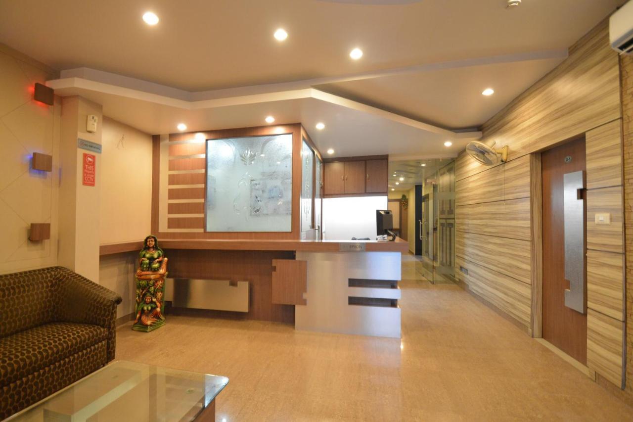 Oyo 23608 Fun 3* Jaipur